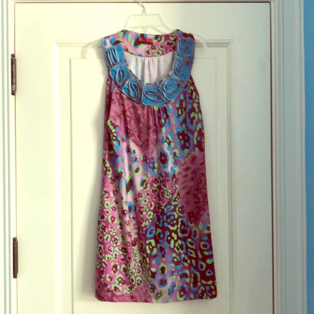 Lightly worn medium summer style dress!